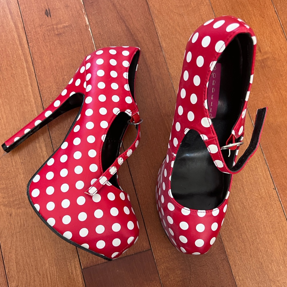 NEW platform bordello pin-up 1950s red & white polkadot heels / shoes